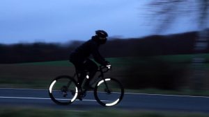 Kolesarjenje z električnim kolesom - 9 stvari, ki pride prav